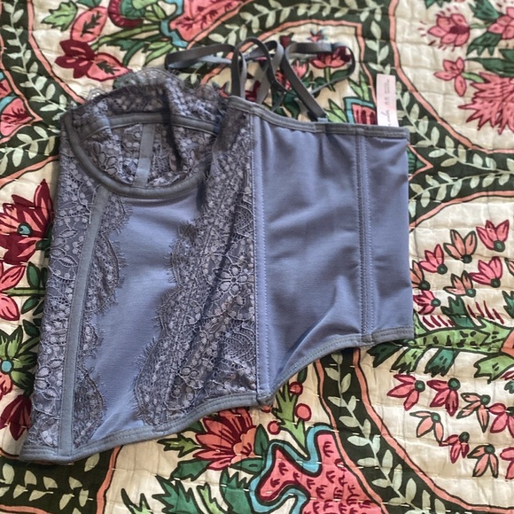 urban corset top - Picture 2 of 7